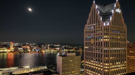 Today's Moon phase in Detroit