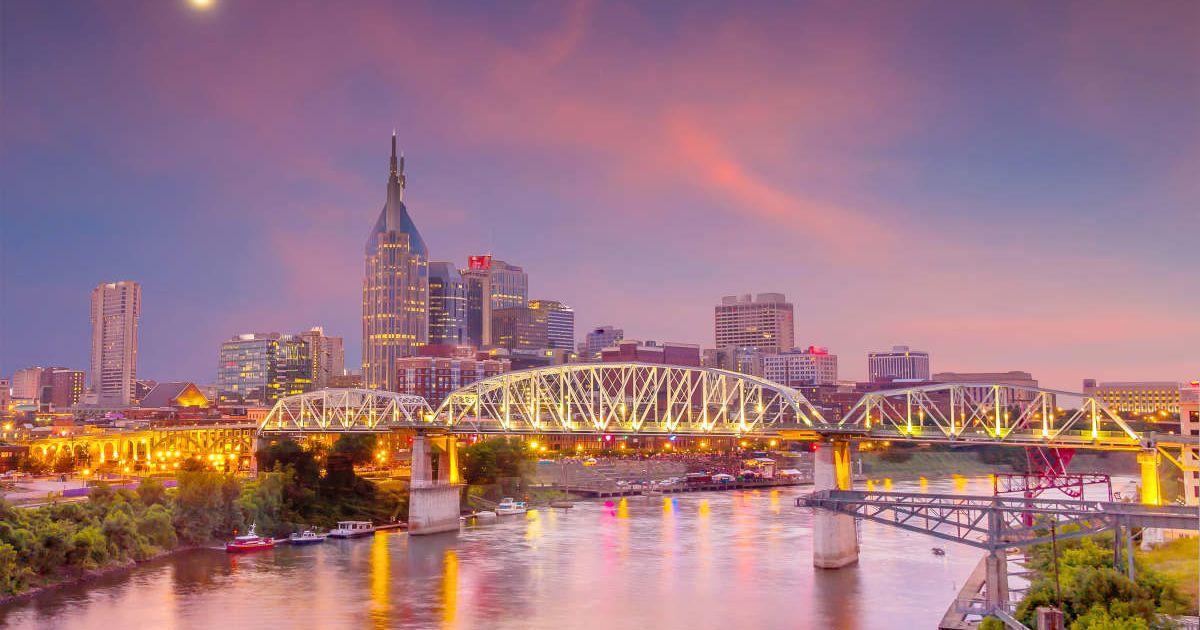 Downtown skyline looking breathtaking at twilight in Nashville, Tennessee. (Cover Image Source: Getty Images| f11photo)