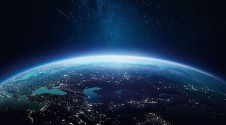 Satellite data challenges long-held beliefs about electric charge distribution in Earth’s magnetosphere