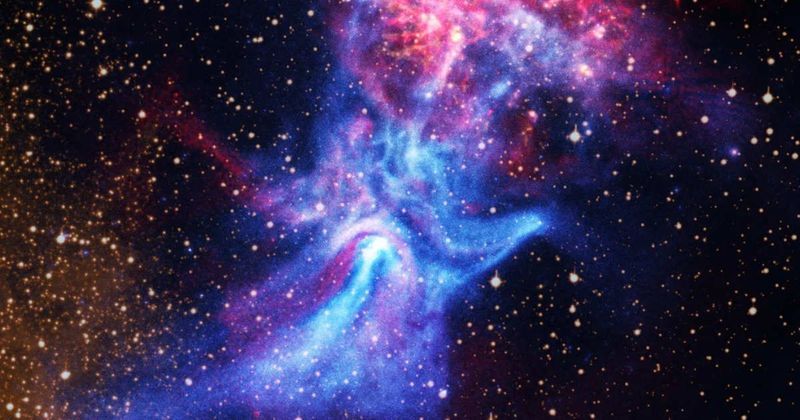 Astronomers combine X-ray and radio data to unveil a magnificent hand-shaped nebula