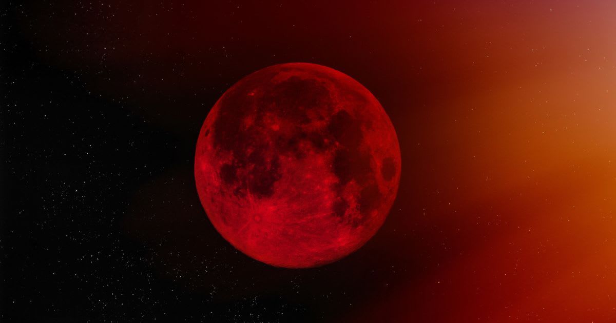 An image of a Blood vampire Moon against a starry sky. (Representative Cover Image Source: Getty Images | Photo by Sanja Baljkas)