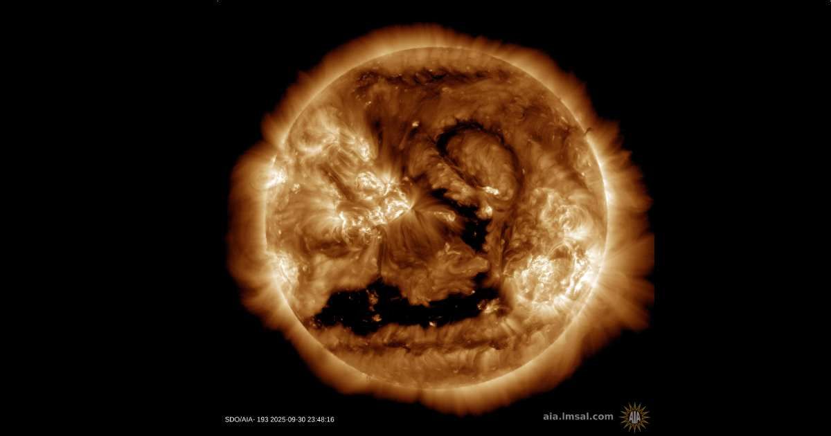 Two coronal holes on the outer atmosphere of the Sun, as well as the cooler dense plumes of plasma. Cover Image Source: Solar Dynamics Observatory (SDO)/NASA/Atmosperic Imaging Assembly (AIA) and Helioseismic and Magnetic Imager (HMI) science teams