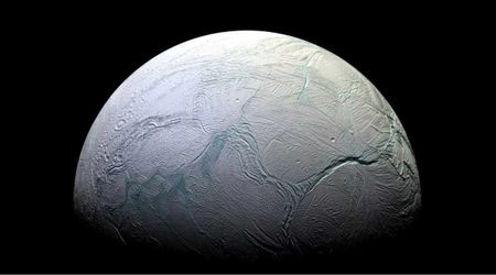 Organic compounds found on Enceladus suggest Saturn's moon may support alien life