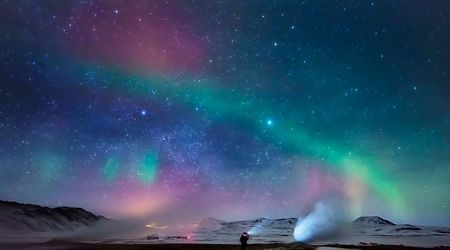 One of the biggest and brightest SAR arcs in years lights up skies from the U.S. to Europe