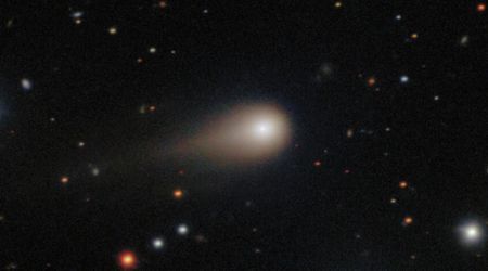 Massive tail and anti-tail jets reveal unexpected structure of interstellar comet 3I/ATLAS