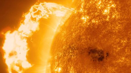 Strong solar eruptions to trigger auroras and possible geomagnetic storms on November 11-12