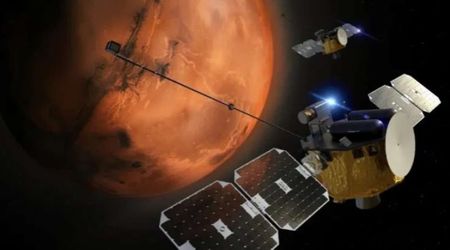 NASA's twin ESCAPADE mission snaps first 'selfies' just days after leaving Earth