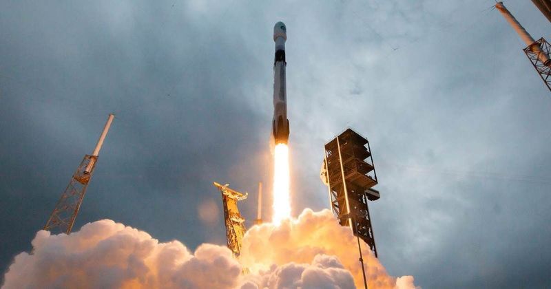 SpaceX launches the classified NROL-77 mission from Cape Canaveral