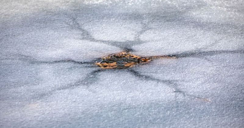 Bizarre spider-like feature spotted on Jupiter's Moon Europa may be similar to those on Earth