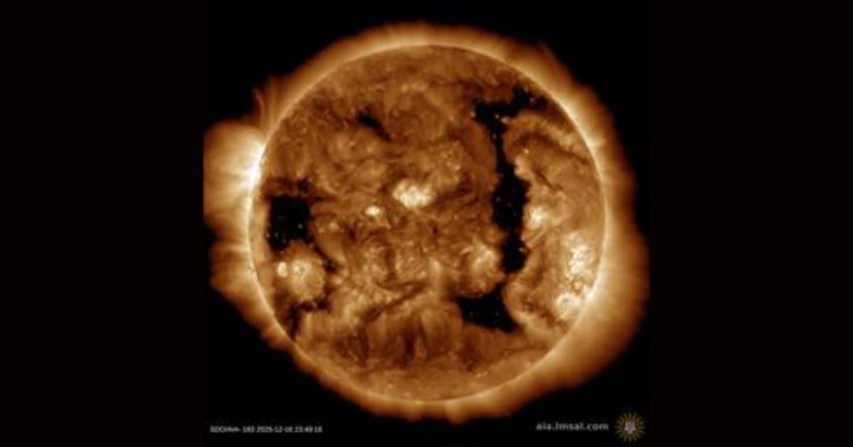 Coronal hole on the outer atmosphere of the Sun, as well as the cooler dense plumes of plasma. (Cover Image Source: Solar Dynamics Observatory (SDO)/NASA/Atmospheric Imaging Assembly (AIA) and Helioseismic and Magnetic Imager (HMI) science teams)