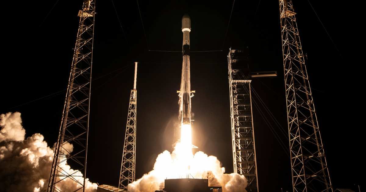 Falcon 9 launches the SpainSat NG II mission to orbit from Florida (Cover Image Source: X | SpaceX)