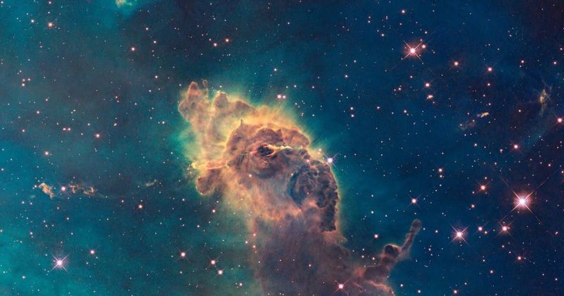 Lab-made cosmic dust could show how life began on Earth