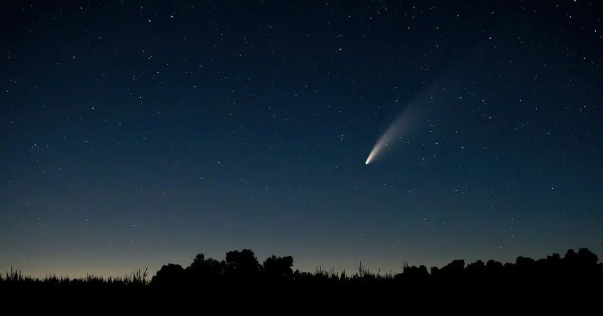 A view of a comet across the sky. ( Representative Cover Image Source: Getty)