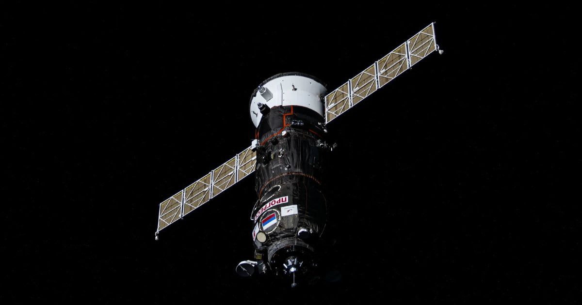 Artist’s rendering of Roscosmos’ Progress 90 cargo spacecraft approaching the International Space Station to dock with the Poisk module. (Representative cover image source: NASA)