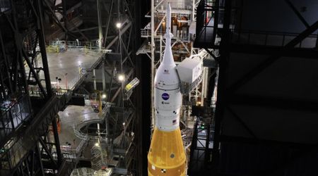 Artemis II: NASA starts rolling the SLS rocket and Orion spacecraft to Launch Pad 39B