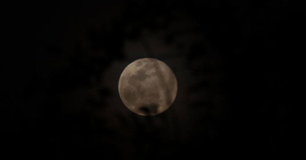 The Wolf Moon as seen from the city on January 13, 2025, in San Salvador, El Salvador. (Cover Image Source: Getty | Photo by APHOTOGRAFIA)