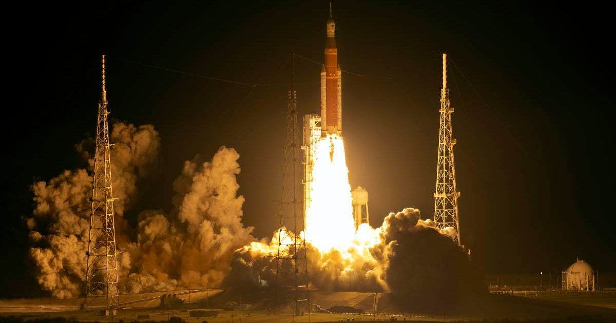 Artemis I Space Launch System (SLS) rocket, with the Orion capsule attached, launches from NASA's Kennedy Space Center. (Representative Cover Image Source: Getty | Kevin Dietsch)