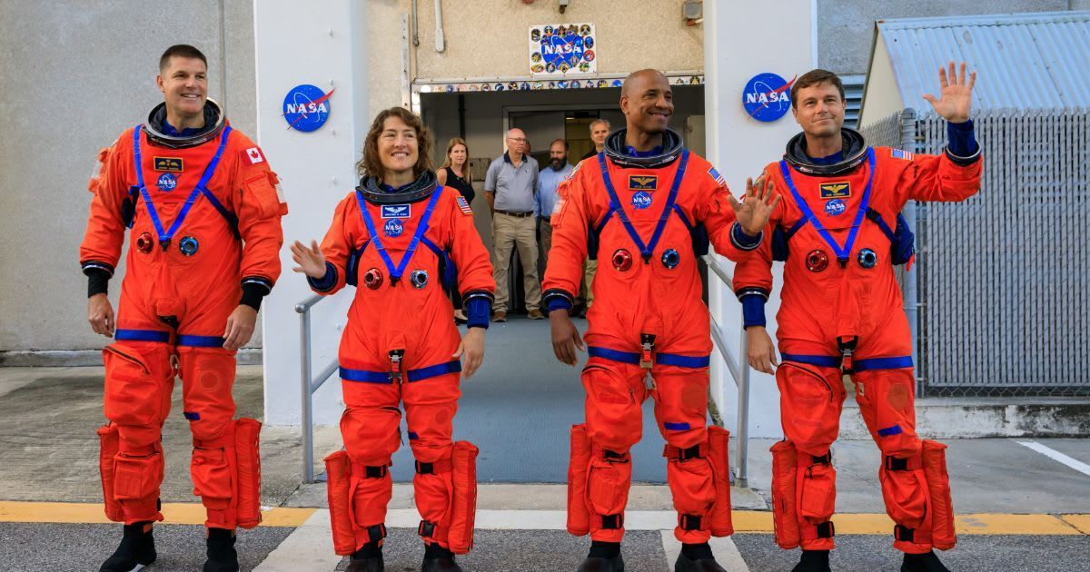 Artemis II crew members seen during an integrated ground systems test at Kennedy Space Center in Florida on Sept. 20, 2023. (Representative Cover Image Source: NASA/Kim Shiflett)