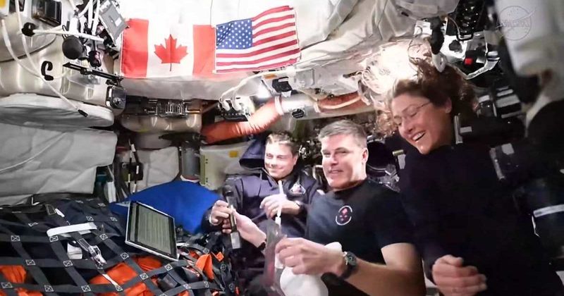 Artemis II crew to answer media's questions tonight amid yet another busy day aboard Orion