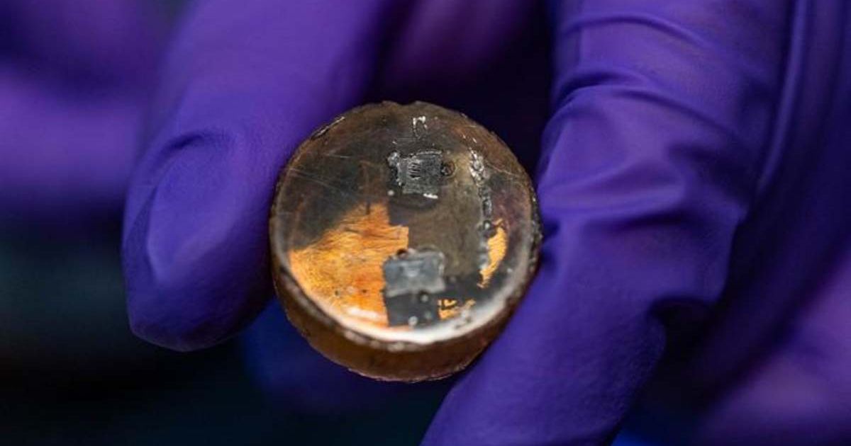 A sample of Mercury rock created in the lab. (Cover Image Source: Jared Jones/Rice University)