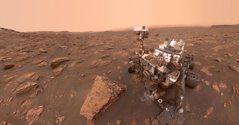 Ancient metal-rich Martian lake could power future human industries on Mars