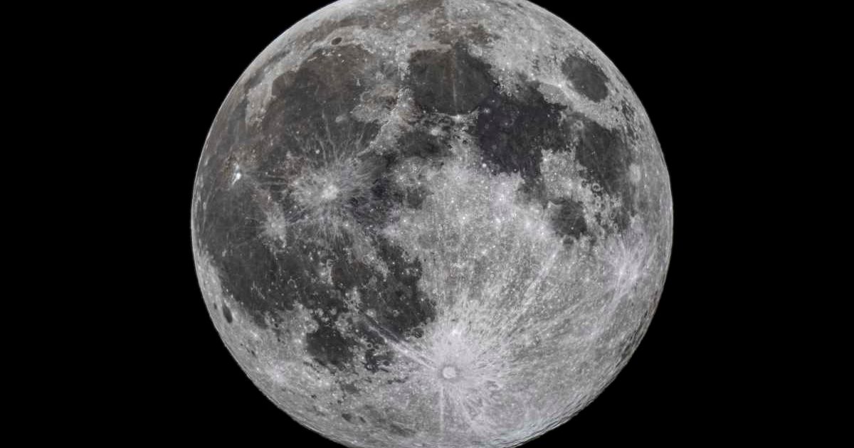 Low angle view of full moon against clear sky at night (Representative Image Source: Getty | LeonardoFernndezLzaro)