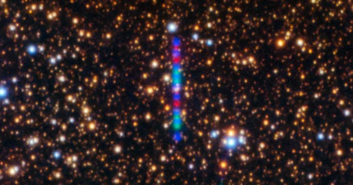 Interstellar comet 3I/ATLAS going past a dense star field  (Cover Image Source: International Gemini Observatory/NOIRLab/NSF/AURA/K. Meech (IfA/U. Hawaii). Image processing: Jen Miller & Mahdi Zamani (NSF NOIRLab))