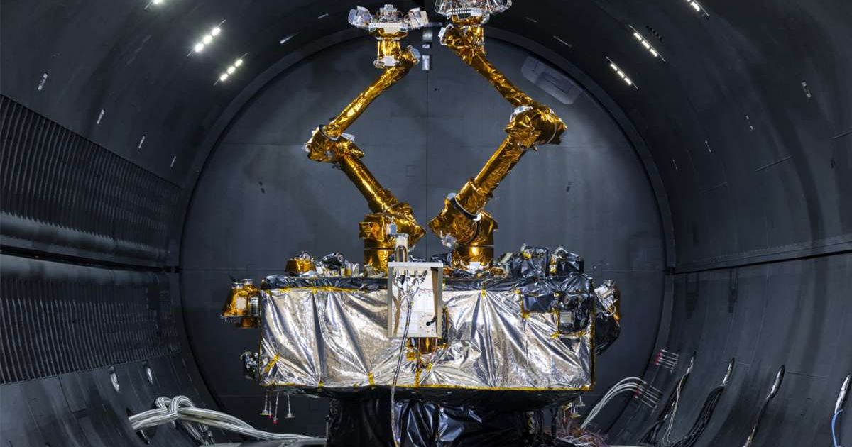 RSGS payload inside a cryogenic thermal vacuum chamber at the U.S. Naval Research Laboratory in Washington, D.C., following testing. (Cover Image Source: U.S. Navy | Sarah Peterson)