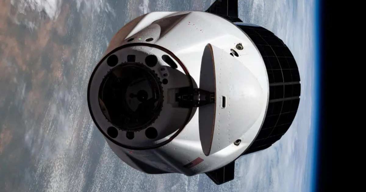 A SpaceX Dragon cargo spacecraft arrives for a NASA CRS mission to the ISS. (Representative Cover Image Source: NASA)