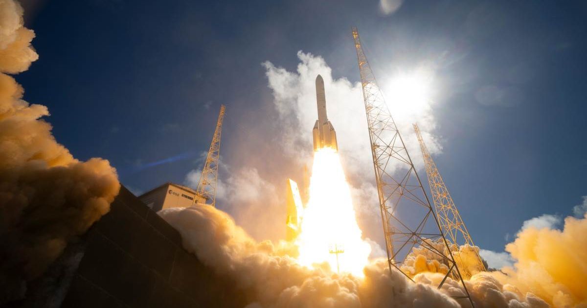 Ariane 6 flight VA269 launches from ESA's Spaceport in French Guiana, carrying 36 satellites for Amazon’s Leo constellation. (Cover Image Source: ESA | S. Corvaja)