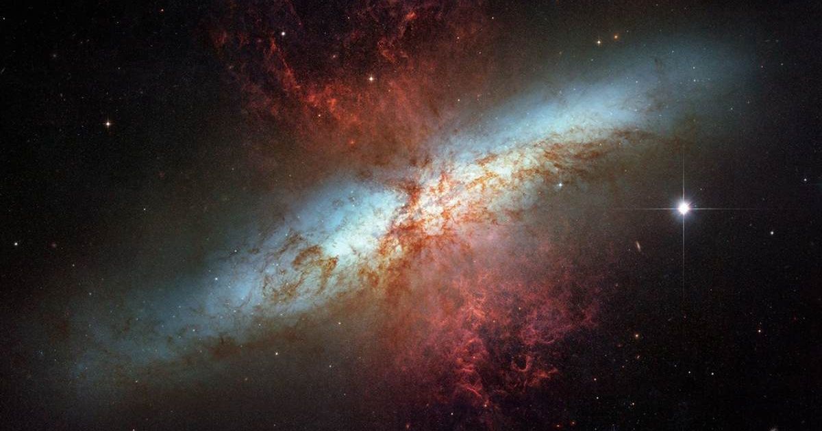 Image of the magnificent starburst galaxy, Messier 82 (M82). (Cover Image Source: NASA, ESA, Hubble Heritage Project)