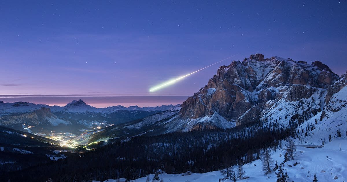 A meteor, creating a bright fireball in the sky, which was seen by thousands of people in Germany, France, Switzerland, Austria, and Luxembourg. (Representative Cover Image Source: ESA | Ollie Taylor)