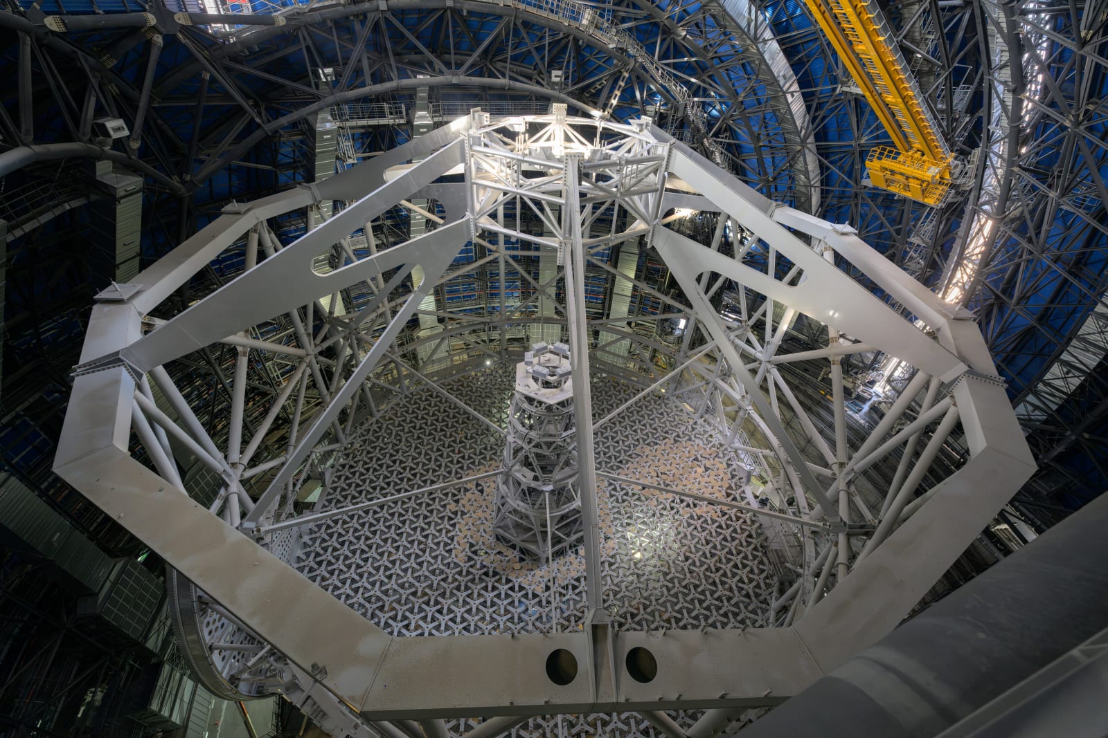 At the heart of ESO’s Extremely Large Telescope (ELT) lies its main structure, an enormous frame intended to hold the ELT’s five mirrors and instruments.