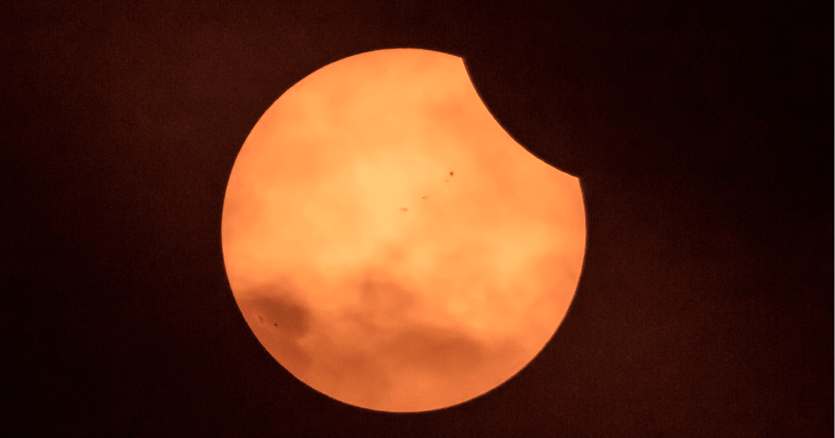 A total solar eclipse occurs on August 21, 2017 in Clemson, South Carolina, USA