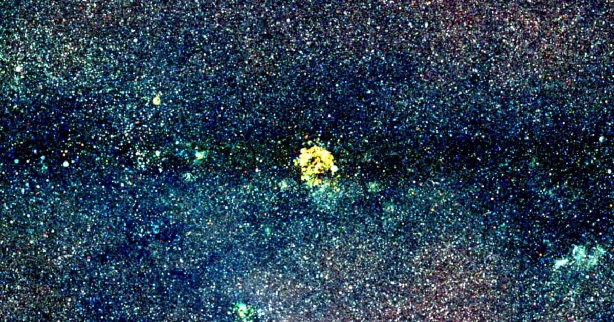 The colour image shows X-ray sources in the western galactic hemisphere of the X-ray sky by the e-ROSITA telescope. — (Cover Image Source: Jeremy Sanders/MPE)