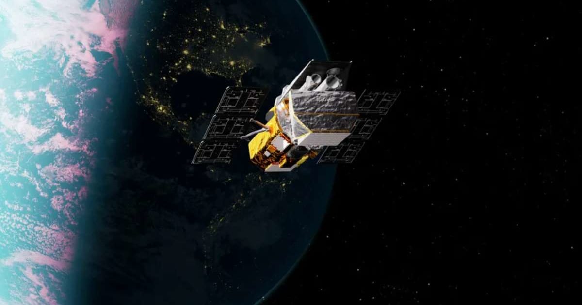 NASA’s Neil Gehrels Swift Observatory, shown in this artist’s concept, orbits Earth. (Cover Image Source: NASA’s GSFC Conceptual Image Lab)