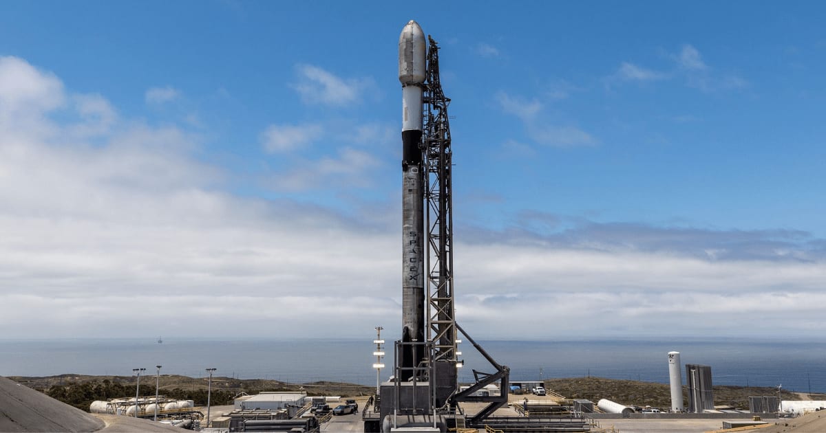 An image of SpaceX's Falcon 9 rocket standing upright ahead of a launch. (Cover image source: SpaceX; resized by Starlust staff)