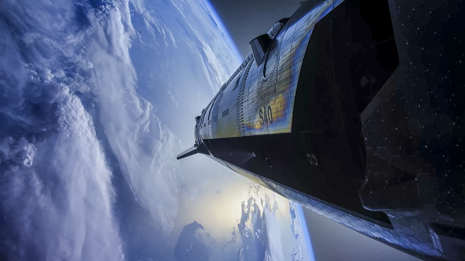 Onboard camera view of Starship's upper stage ascending to space on its 13th test flight, July 24, 2026.
