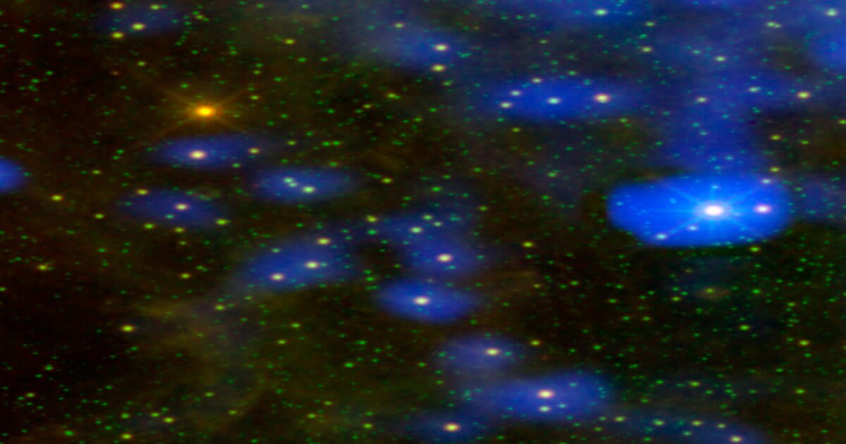 An aging star shedding large amounts of dust, observed by NASA’s WISE spacecraft. (Image Source: NASA/JPL-Caltech/UCLA)