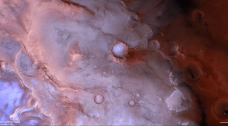 Mars looks purple in a stunning new ESA image. Here's what's behind the color