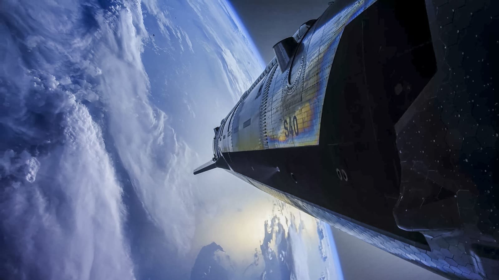 Onboard camera views of Ship 40 on its sub-orbital trajectory during Flight 13, July 24, 2026.