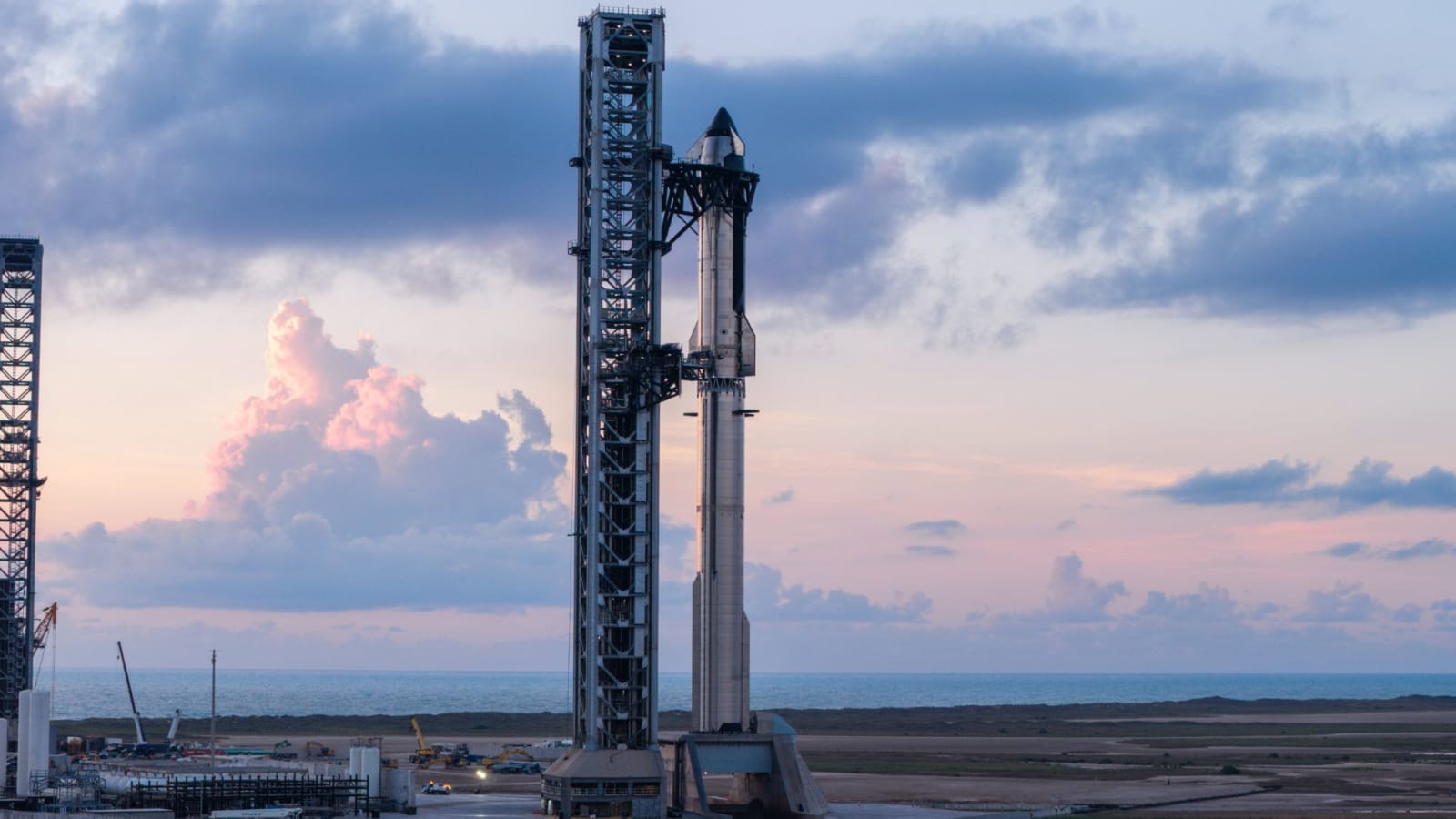 SpaceX's Starship rocket at the launch pad in Starbase, Texas ahead of Flight 14.