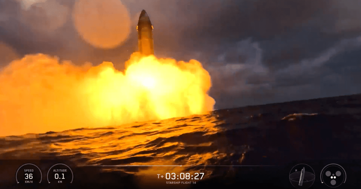 Starship Flight 14's upper stage during splashdown.