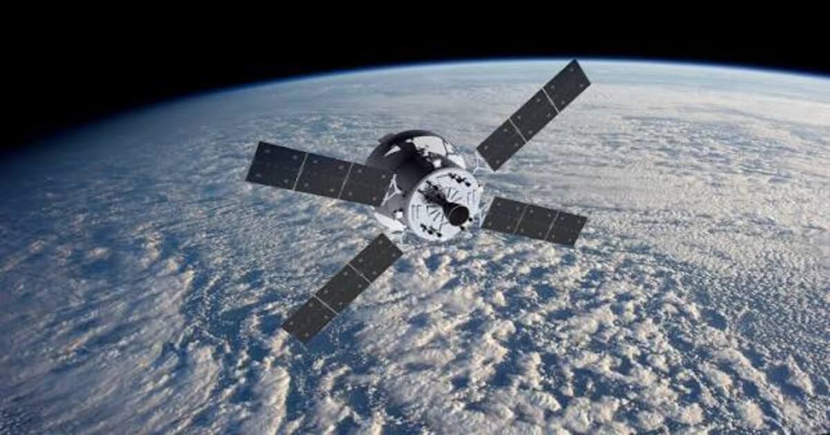 An artist’s impression of the European Service Module powering NASA’s Orion spacecraft in orbit above Earth.  (Image Source: ESA / European Space Agency)