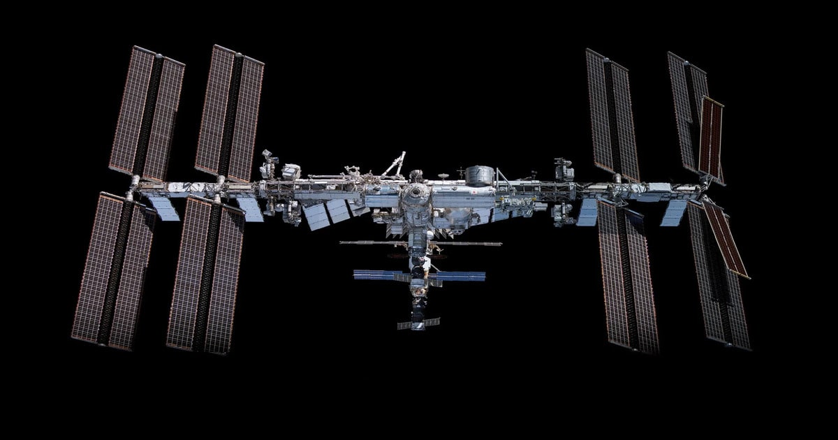 The International Space Station (ISS) orbits Earth with its large solar arrays, supporting astronauts and scientific research in Low Earth Orbit.  (Image Source: NASA)
